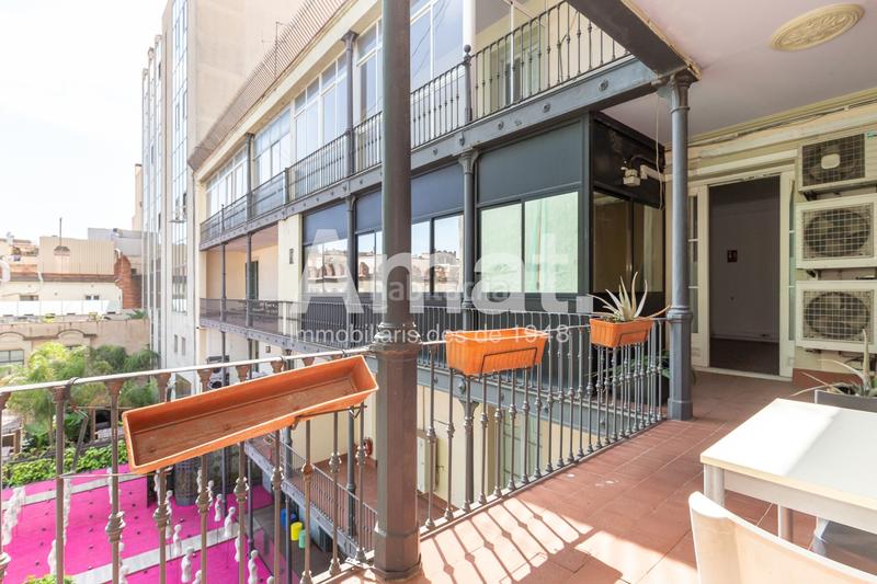 Foto c27acb23-ce03-4fc7-8aae-73abd15990db. Rent office space in Gòtic Barcelona