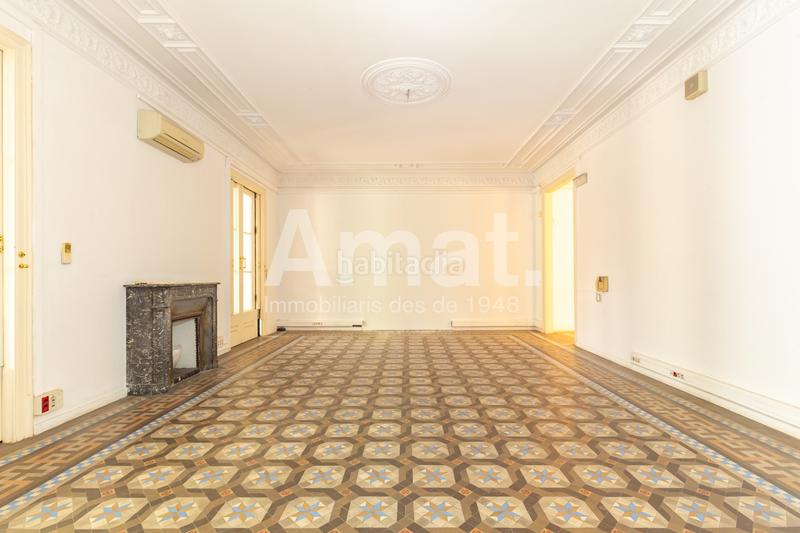 Foto cf541c97-67cb-4692-8927-9f63a5376416. Rent office space in Gòtic Barcelona