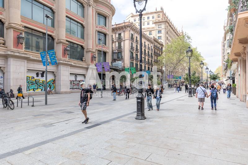 Foto 78b74c01-3272-4435-8d3c-ee7518c25bb8. Alquiler oficina en Gòtic Barcelona
