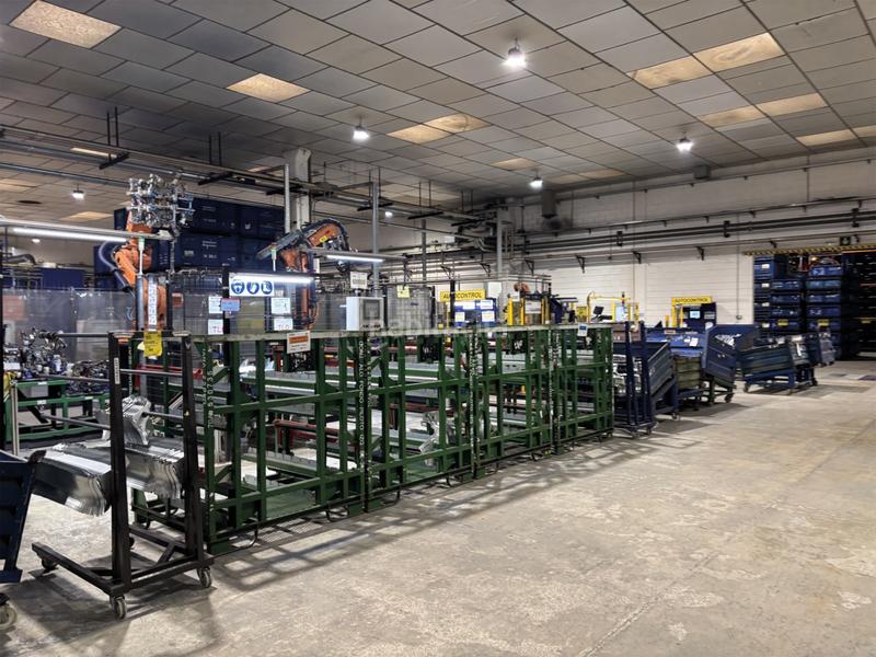 Foto 68dac2d7-d60a-49f1-9d2e-63a9eefbd0c8. Lloguer nau industrial a Castellbisbal