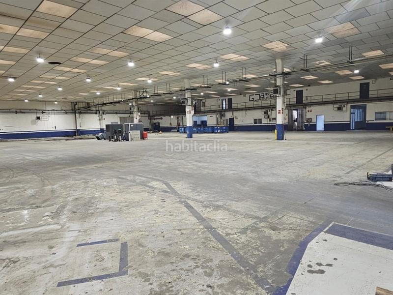Foto f9ada0c5-4009-4885-815a-1039d5f78587. Lloguer nau industrial a Castellbisbal