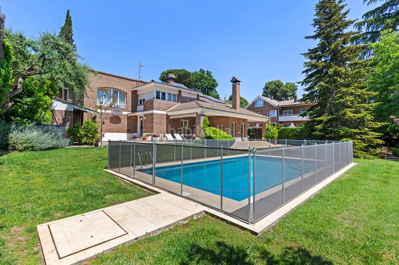 Foto 06bca75e-05bf-4666-a8a7-8389301824c6. Casa amb calefacció aparcament piscina a Valldoreix Sant Cugat del Vallès