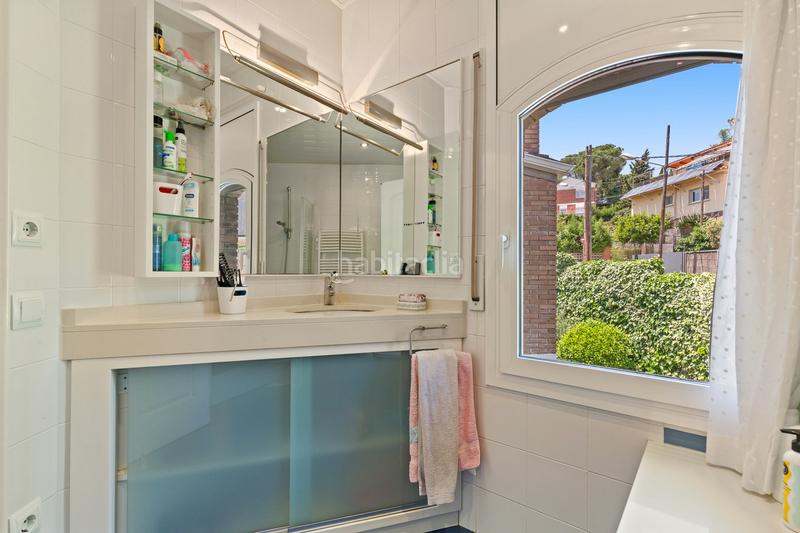 Foto 4d7b16ee-e96a-4b4a-9634-0040278b2467. Casa amb calefacció aparcament piscina a Valldoreix Sant Cugat del Vallès