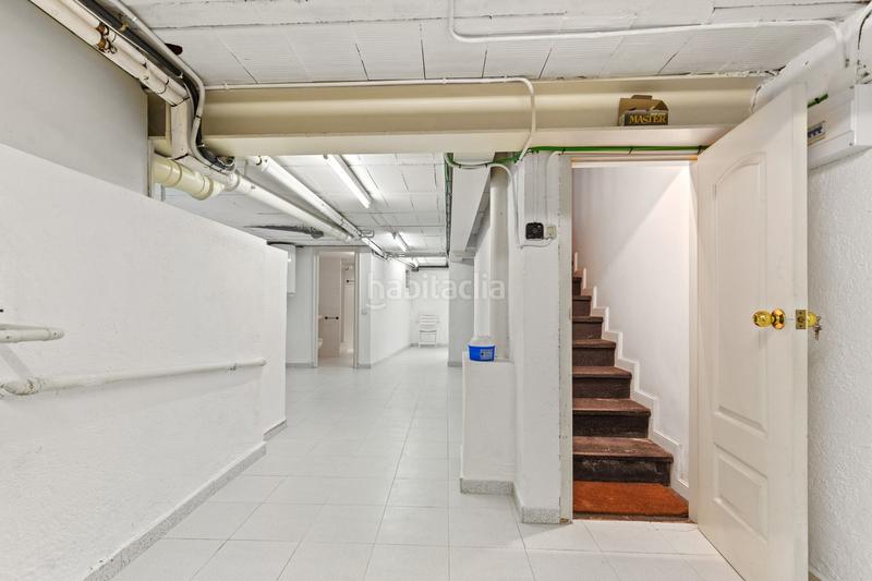 Foto 663d50b0-f548-4324-8208-72fd87507a53. Casa amb calefacció aparcament piscina a Valldoreix Sant Cugat del Vallès