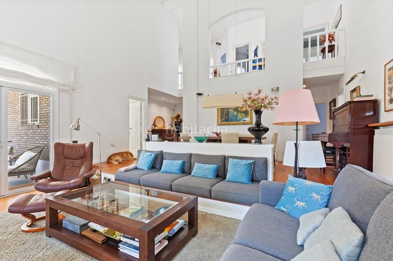 Foto 86abda9c-3c56-4672-b1e8-5dc702990168. Casa amb calefacció aparcament piscina a Valldoreix Sant Cugat del Vallès