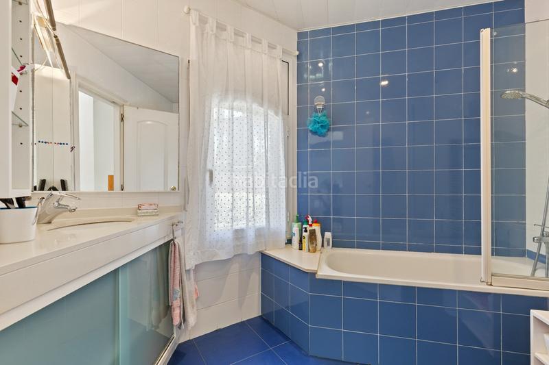 Foto bc1e1c7f-43a9-479a-8f11-a359b994a896. Casa amb calefacció aparcament piscina a Valldoreix Sant Cugat del Vallès