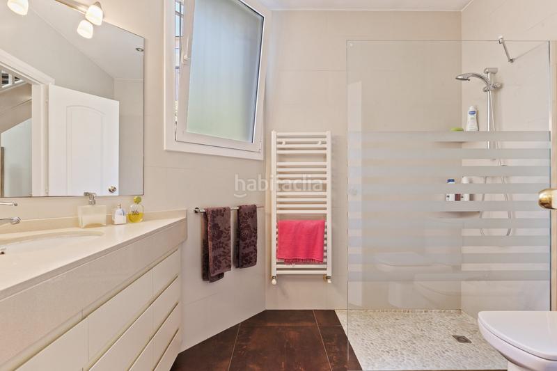 Foto e1d73351-be00-4101-8b3f-9e2c2fcfbd74. Casa amb calefacció aparcament piscina a Valldoreix Sant Cugat del Vallès