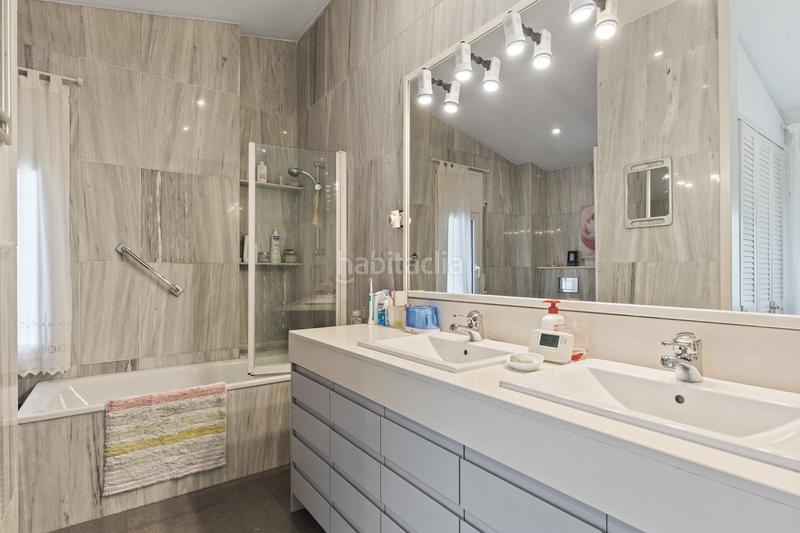 Foto e99f6e98-43a1-4a1e-baab-d91312930bc1. Casa amb calefacció aparcament piscina a Valldoreix Sant Cugat del Vallès