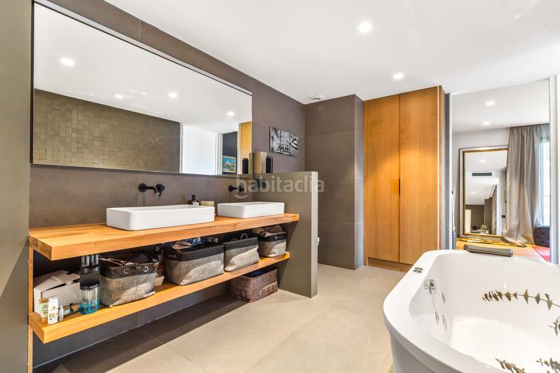 Foto b335fece-d95f-48ba-b7c2-46e04a33deb6. Appartamento con riscaldamento parcheggio piscina in Barcelona