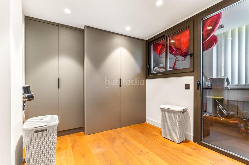 Foto d32a9246-ee3a-491e-869e-6343a33f1e8d. Appartamento con riscaldamento parcheggio piscina in Barcelona