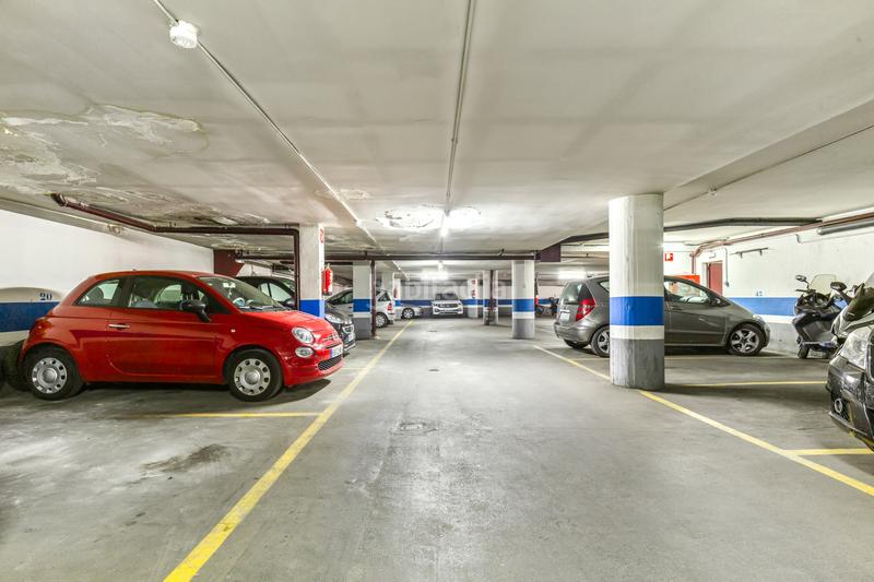 Foto e55a32f4-685e-4214-95e6-13848fac61d3. Pis amb calefacció aparcament piscina a Sant Gervasi - Bonanova Barcelona