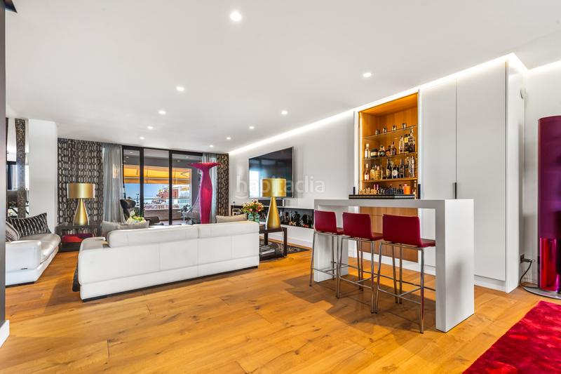 Foto fae57051-d2e4-42a9-9fb7-2ae9cd4a96c1. Pis amb calefacció aparcament piscina a Sant Gervasi - Bonanova Barcelona