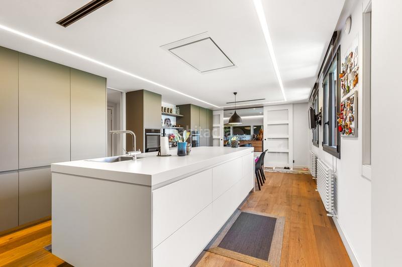 Foto f2a76ddd-4302-48e2-a4f5-0f4aef0d557b. Piso en Sant Gervasi - Bonanova Barcelona