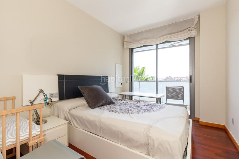 Foto 7df39d06-e000-4748-aa3e-a200460c1536. Etagenwohnung mit heizung parking in Can Clota Esplugues de Llobregat