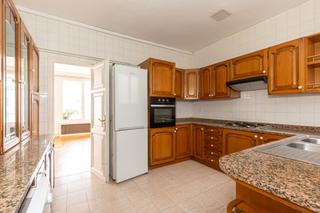 Miete Etagenwohnung  Del comte d"urgell