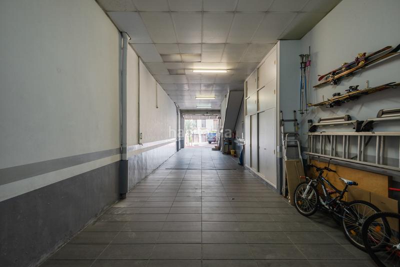 Foto af9719db-d4a9-4c00-926f-eac53a966209. Location mas avec chauffage parking dans Centre Sant Just Desvern