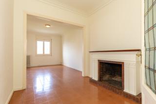 Alquiler Piso  De les corts catalanes