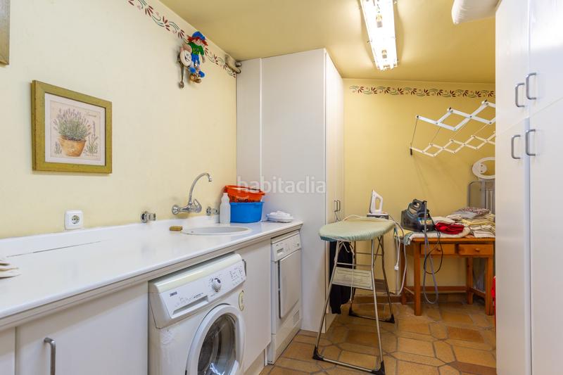 Foto 8887060d-eacc-4c10-b439-9c0ebaee9eef. Lloguer casa amb calefacció aparcament piscina a Sant Cugat del Vallès