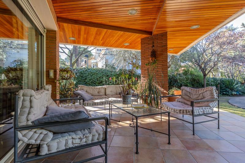 Foto b3fa4a74-b5b4-41ee-8b4f-b0dd6315b466. Lloguer casa amb calefacció aparcament piscina a Sant Cugat del Vallès