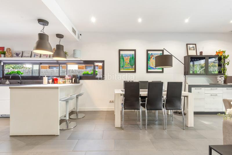 Foto e01487c8-e9f4-4bdf-b3c8-22bc37f16431. Haus mit heizung parking pool in Mira-sol Sant Cugat del Vallès