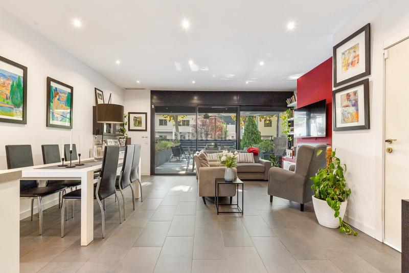 Foto 1fc60e05-41e5-4e06-bd1f-5cb62cc568d2. House with heating parking pool in Mira-sol Sant Cugat del Vallès