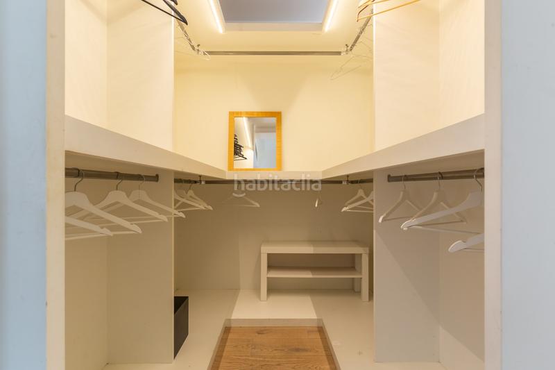 Foto c28e004e-a6fa-4817-9bc8-1c2ae1065853. Appartement avec chauffage dans Gòtic Barcelona