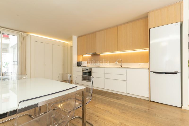 Foto f8a6bc22-ed0c-43e7-b0b8-c04bb5fe171e. Etagenwohnung mit heizung in Gòtic Barcelona