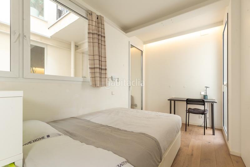 Foto b8d61ee5-cc89-47c6-a700-6ee3fefdee2a. Flat with heating in Gòtic Barcelona