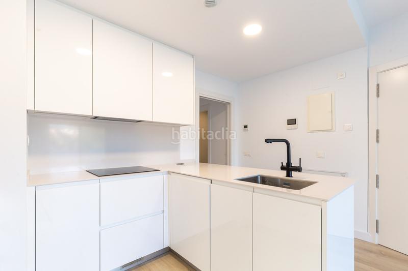 Foto 127a9f7d-0935-4521-942c-af5fab9e220e. Lloguer pis amb calefacció aparcament a Centre Esplugues de Llobregat