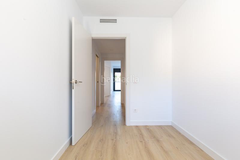 Foto b31410a0-1e5b-4919-b03f-51c32fd303b4. Lloguer pis amb calefacció aparcament a Centre Esplugues de Llobregat