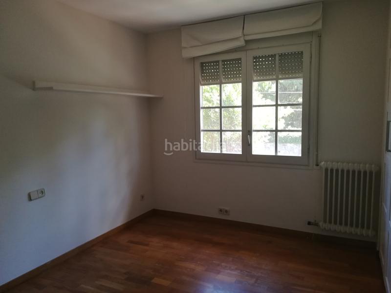 Foto 3d82aa94-c088-4e62-b9f3-17d1e0bc3ff1. Casa adosada en Eixample Sant Cugat del Vallès