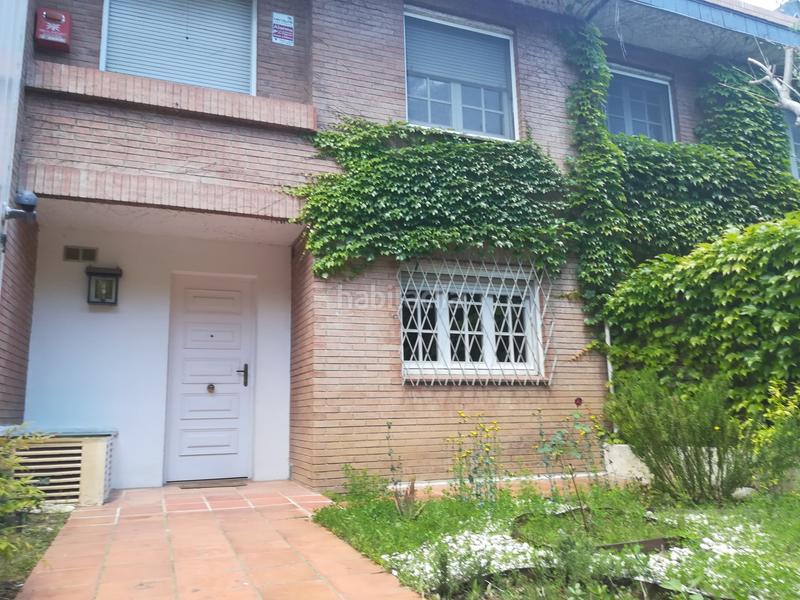 Foto 5e473d9c-3f12-4d23-8f04-6d3e9a2d63ac. Semi detached house with heating parking in Eixample Sant Cugat del Vallès