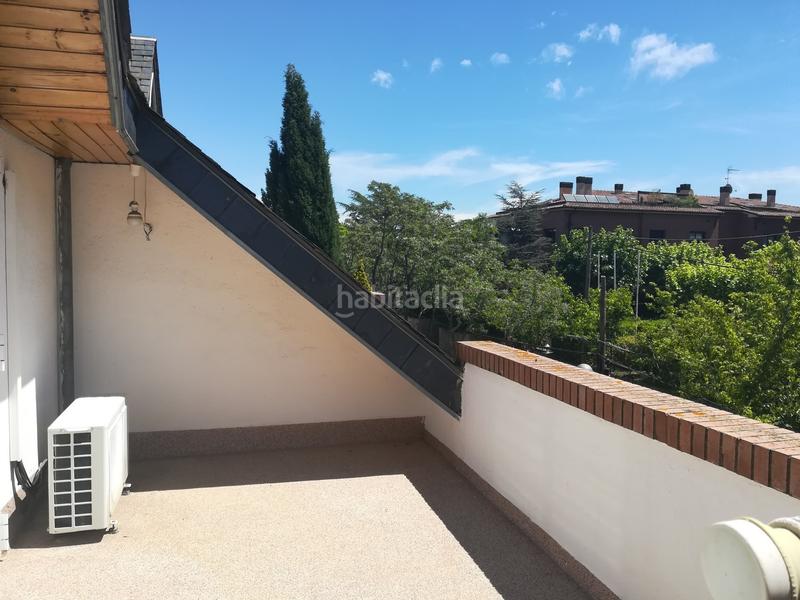 Foto 7f08f676-48ef-479f-aedc-aa47dd990e1f. Semi detached house with heating parking in Eixample Sant Cugat del Vallès