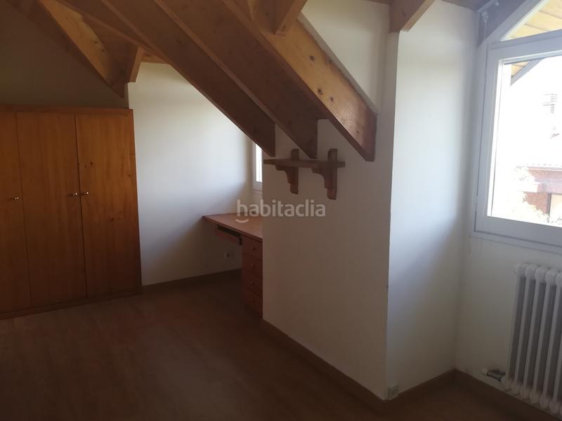 Foto ab400d18-5d22-44e5-bfd0-698f41872573. Semi detached house with heating parking in Eixample Sant Cugat del Vallès