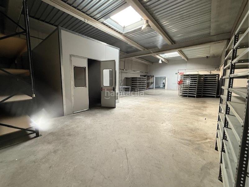 Foto b09aa61b-a538-4fc8-a015-084bcb328c95. Location bâtiment à usage industriel dans Can Calders Sant Feliu de Llobregat