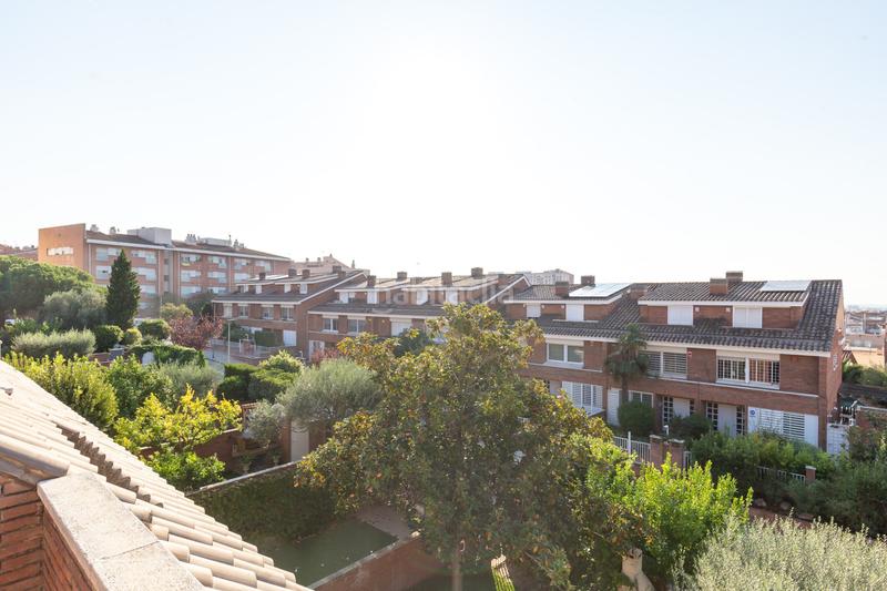 Foto 2e766e7c-781f-4b64-8edd-cbb90804ee5e. Casa a schiera con riscaldamento parcheggio in Roses-Castellbell Sant Feliu de Llobregat