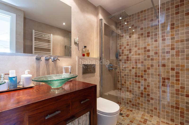 Foto 6d9a2875-694c-4ec7-ab1b-519b18d6d8c8. Maison jumelée avec chauffage parking dans Roses-Castellbell Sant Feliu de Llobregat