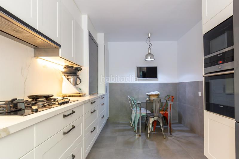 Foto cd70e336-656a-4446-b79e-86018cc43999. Semi detached house with heating parking in Roses-Castellbell Sant Feliu de Llobregat