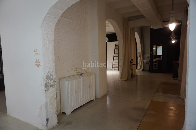 Foto cd0013bf-0e7f-4c55-8d78-b2de1da73f7a. Alquiler local comercial en Centre Sant Just Desvern