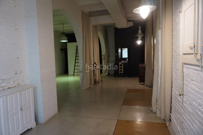 Foto b9540fcc-86c1-47a8-83dc-32b7ce9a4961. Lloguer local comercial a Centre Sant Just Desvern