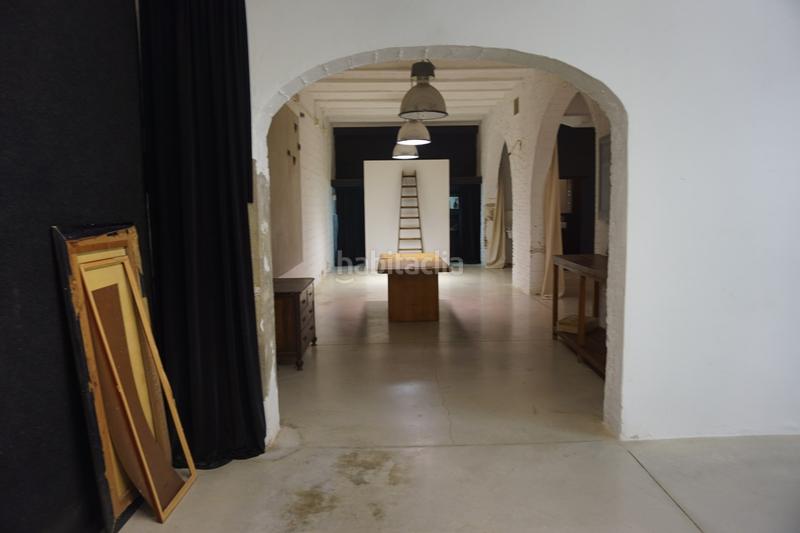 Foto de29426b-56fd-4b8e-8d12-02f5305364c6. Location local commercial dans Centre Sant Just Desvern