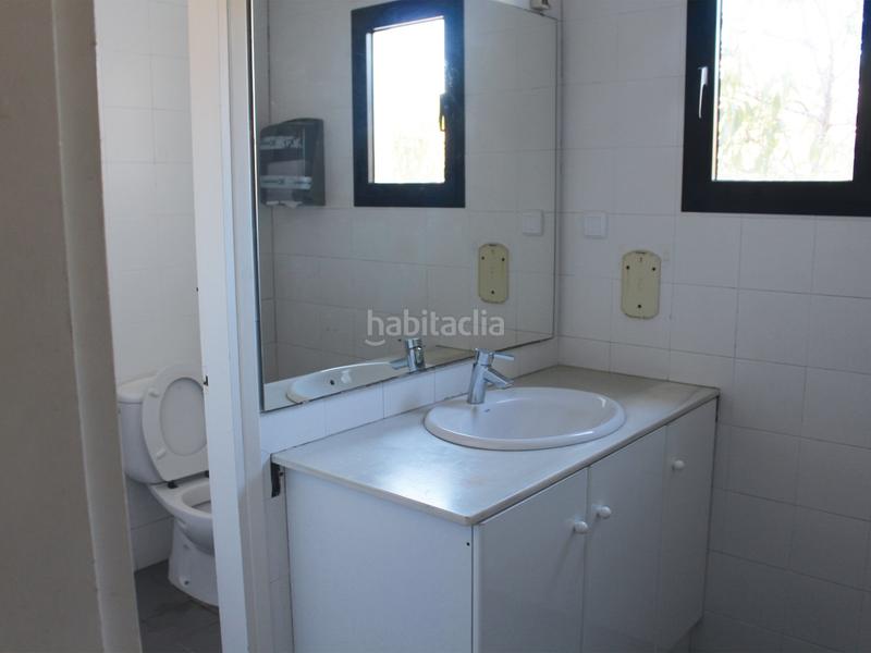 Foto 484f46f9-3b7c-4d57-b3dd-18e27edecc75. Rent industrial building in Mas Lluí - Els Miralls Sant Just Desvern