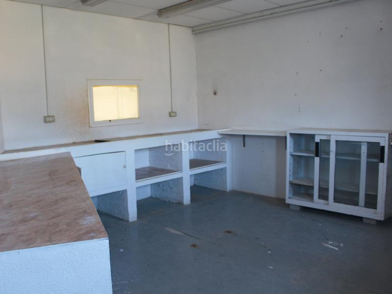 Foto 5f672202-4b10-4e8e-b06b-a487d1075673. Rent industrial building in Mas Lluí - Els Miralls Sant Just Desvern