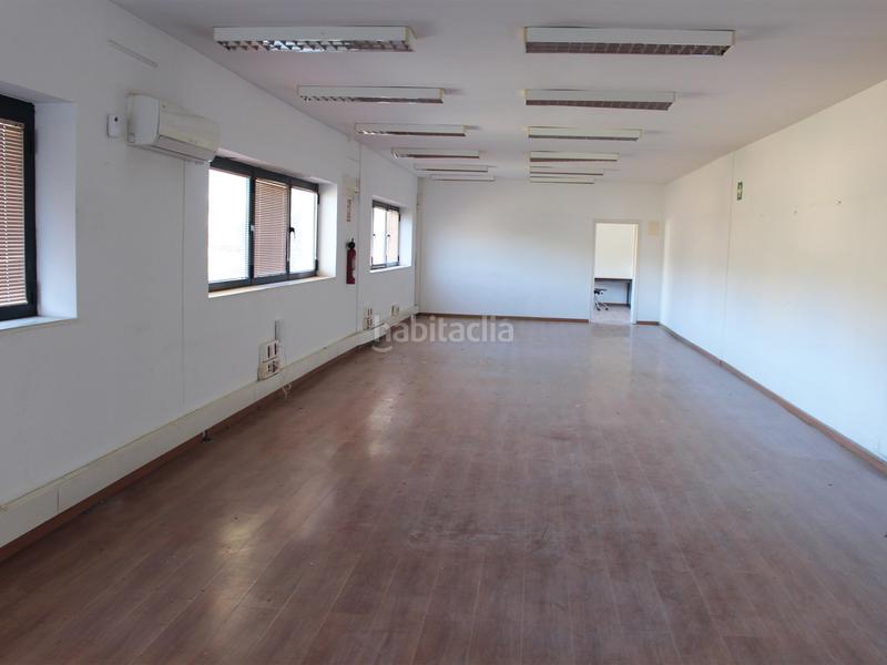 Foto 9e635117-ddd2-47e8-a31b-20e5c5efd01d. Rent industrial building in Mas Lluí - Els Miralls Sant Just Desvern