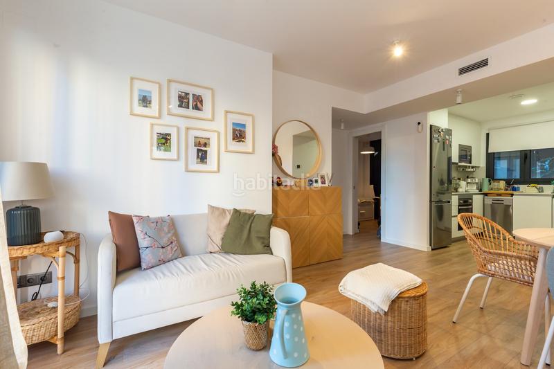 Foto 387191c8-1f1c-48f9-acb7-94a6c2b9d89a. Planta baixa amb calefacció aparcament a Roses-Castellbell Sant Feliu de Llobregat