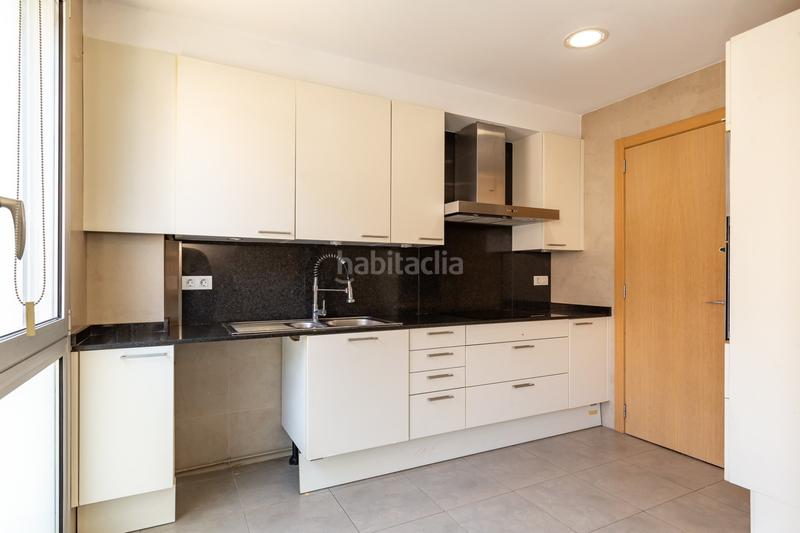 Foto 54601209-5a49-423d-850c-eac7e751b3b1. Affitto appartamento con riscaldamento parcheggio in Sant Just Desvern