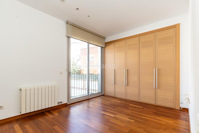 Foto cd1f22fc-17f6-476e-9a76-9bc467bcbfe9. Miete etagenwohnung mit heizung parking in Centre Sant Just Desvern