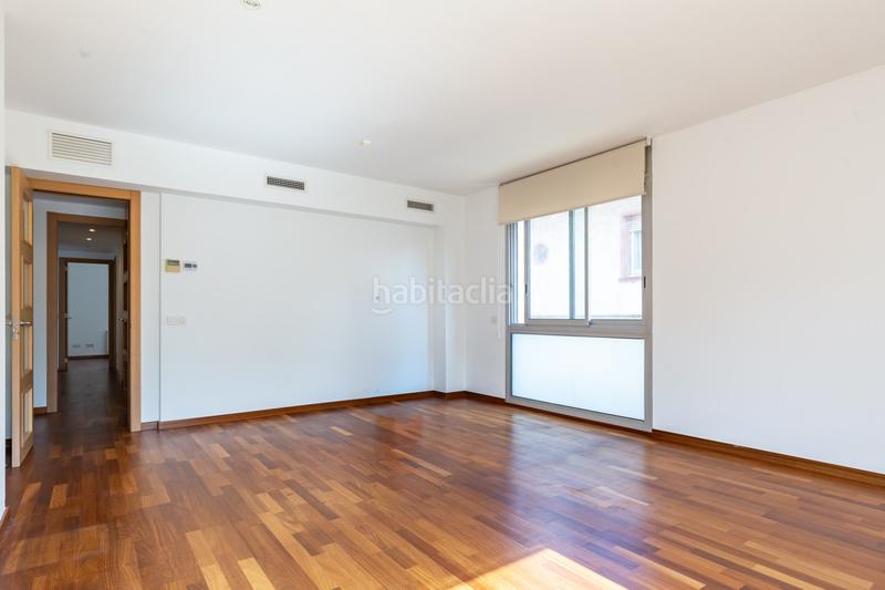 Foto 04e7340b-40d7-4d07-a069-02311c5e8e29. Rent flat with heating parking in Centre Sant Just Desvern