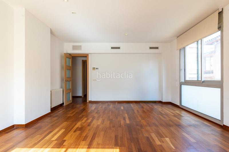 Foto 6f5d9194-2977-413b-8da3-6f4df9ce6fe4. Rent flat with heating parking in Centre Sant Just Desvern