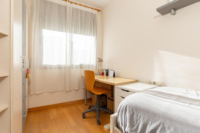 Foto 1ffd30b7-b0f7-4353-b943-025025ecd0fe. Casa a schiera con riscaldamento parcheggio in Coll Favà Sant Cugat del Vallès